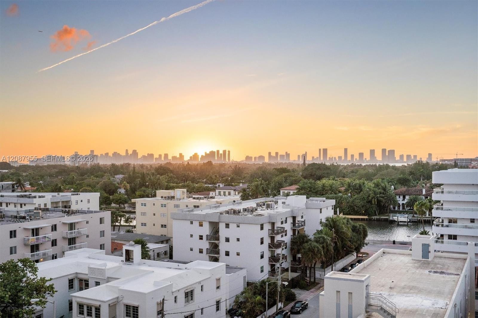 3737 Collins Avenue S-804, Miami Beach, FL 33140 photo 26