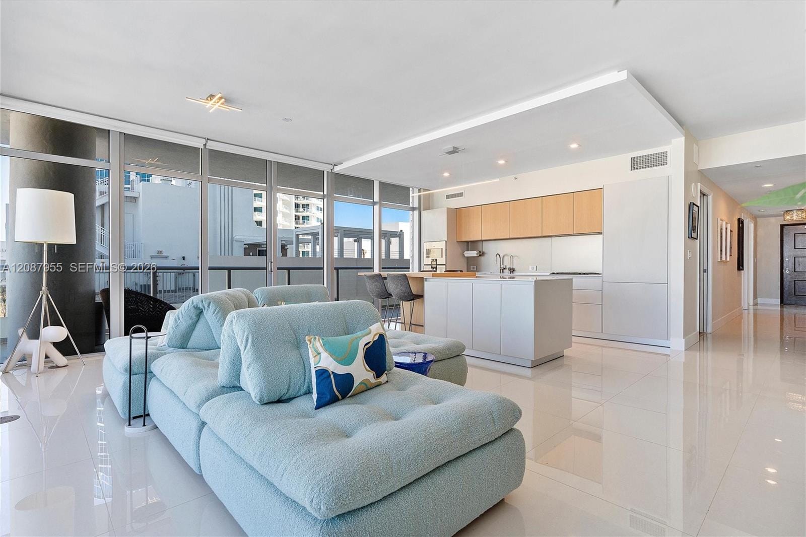 3737 Collins Avenue S-804 — photo 5