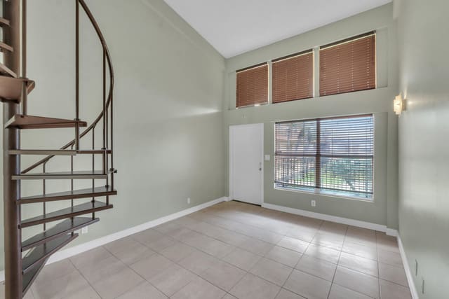 4171 NW 26TH Street T2, Lauderhill, FL 33313
