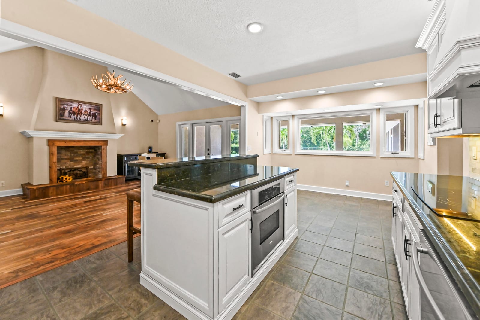 5703 Lago Del Sol Drive, Lake Worth, FL 33449 photo 18
