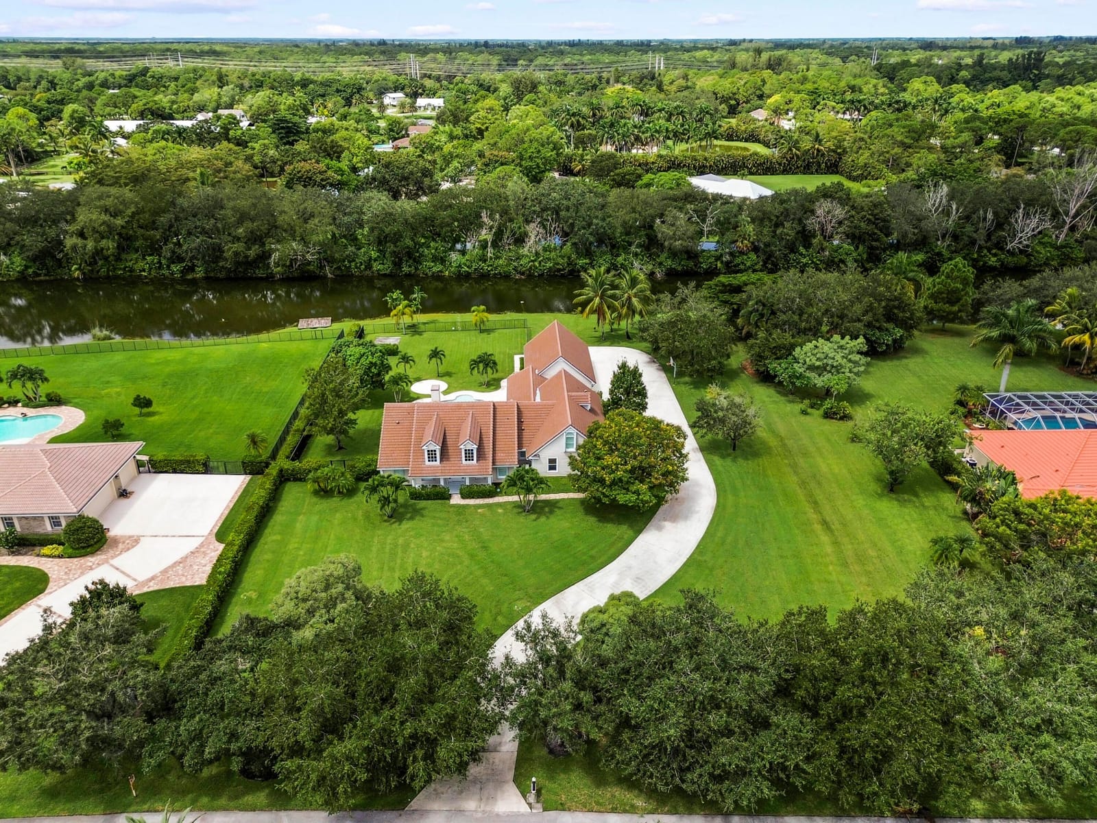 5703 Lago Del Sol Drive, Lake Worth, FL 33449 photo 5