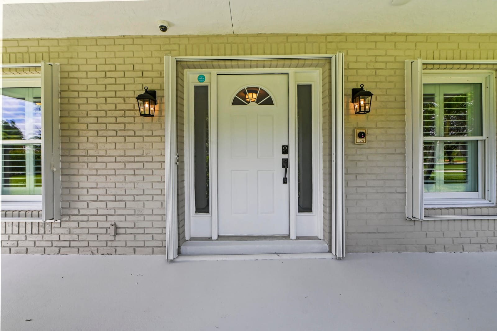 5703 Lago Del Sol Drive, Lake Worth, FL 33449 photo 9