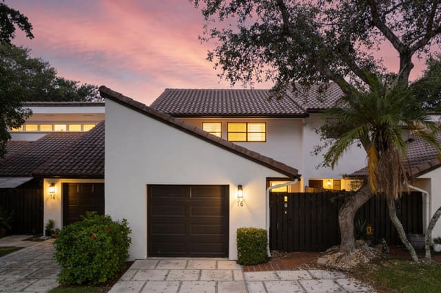 6850 NW 2ND Avenue 16, Boca Raton, FL 33487