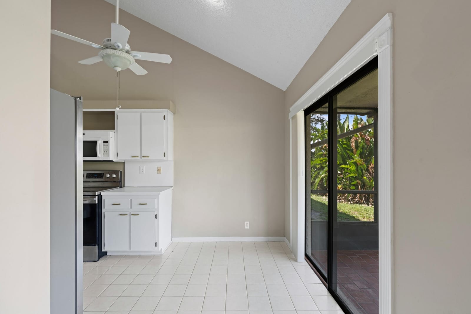 6850 NW 2ND Avenue 16 — photo 5