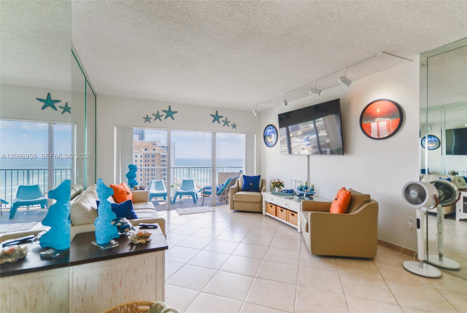 1950 S Ocean Drive 18B, Hallandale Beach, FL 33009 photo 2