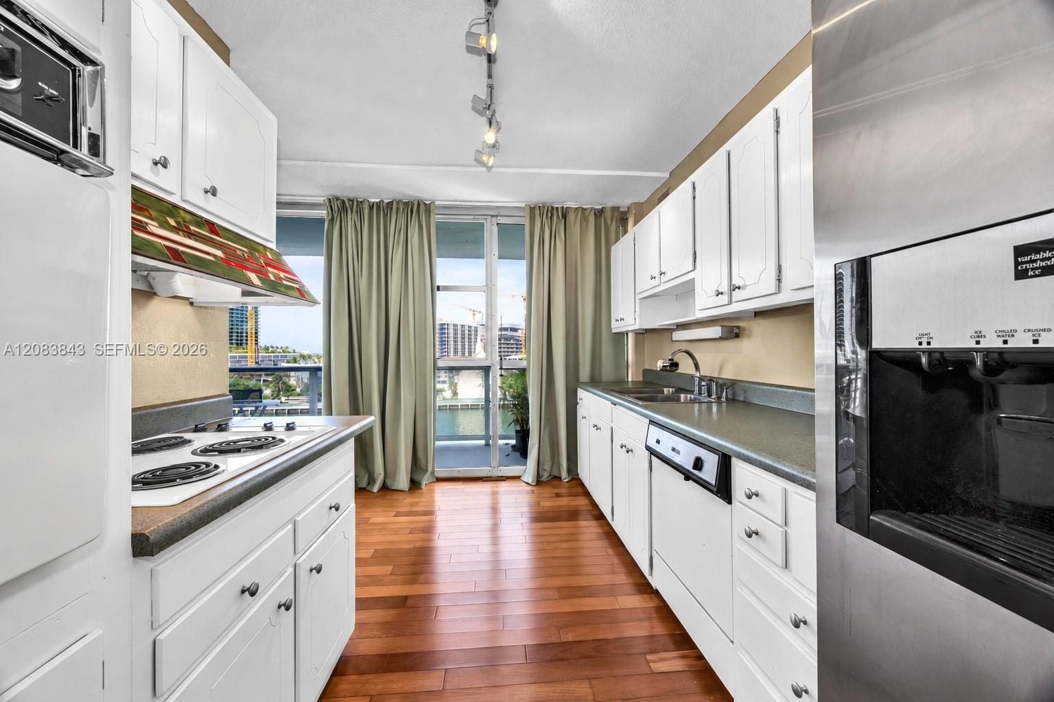 900 Bay Drive 601, Miami Beach, FL 33141 photo 16