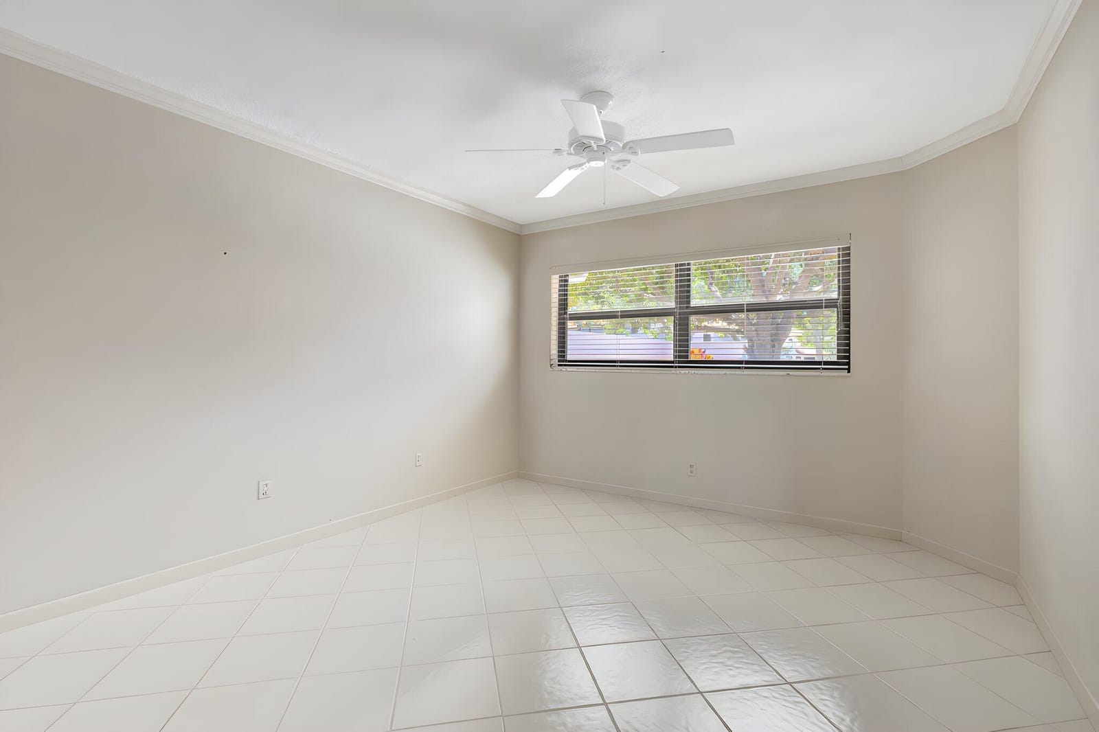 527 Prestwick Circle, Palm Beach Gardens, FL 33418 photo 15