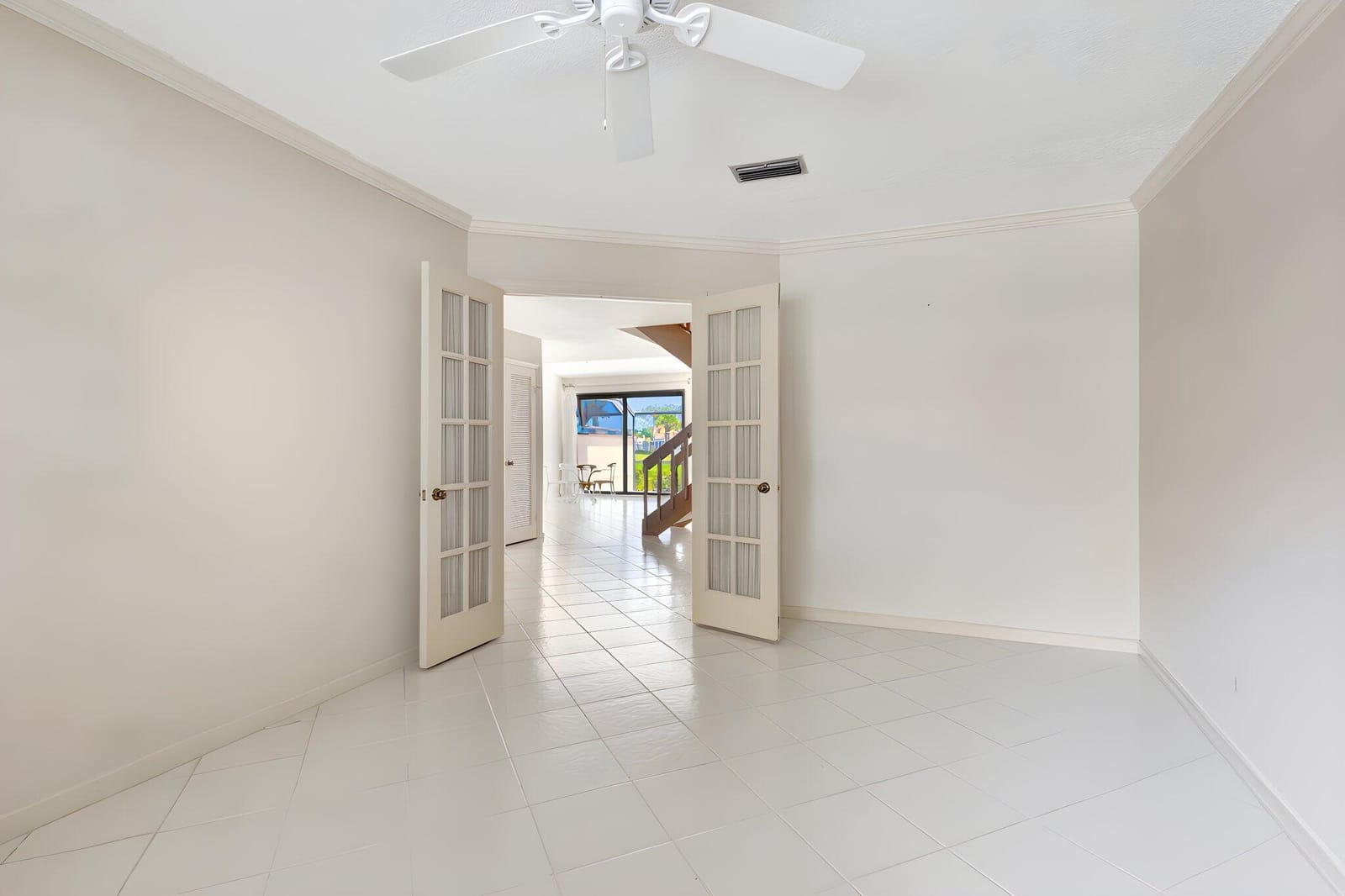 527 Prestwick Circle, Palm Beach Gardens, FL 33418 photo 16