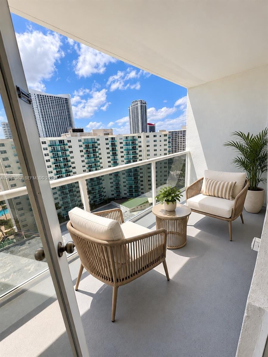 3725 S Ocean Drive 1606 — photo 2