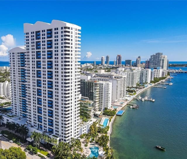 1330 West Avenue 702, Miami Beach, FL 33139