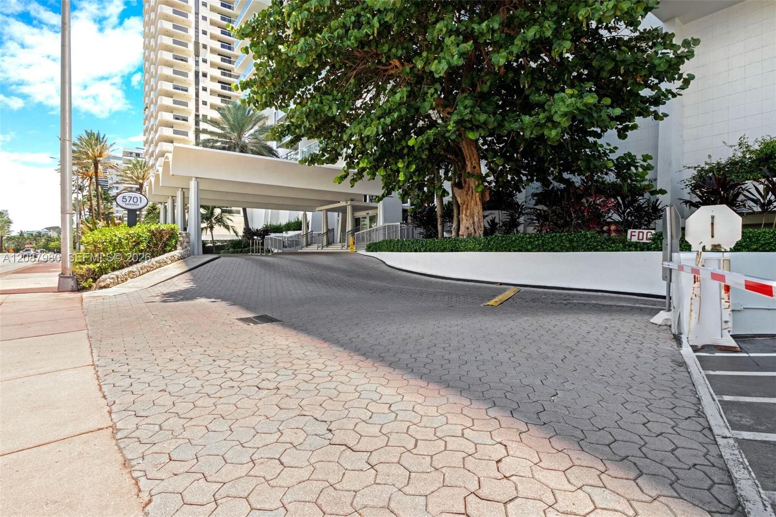 5701 Collins Avenue 304, Miami Beach, FL 33140 photo 20