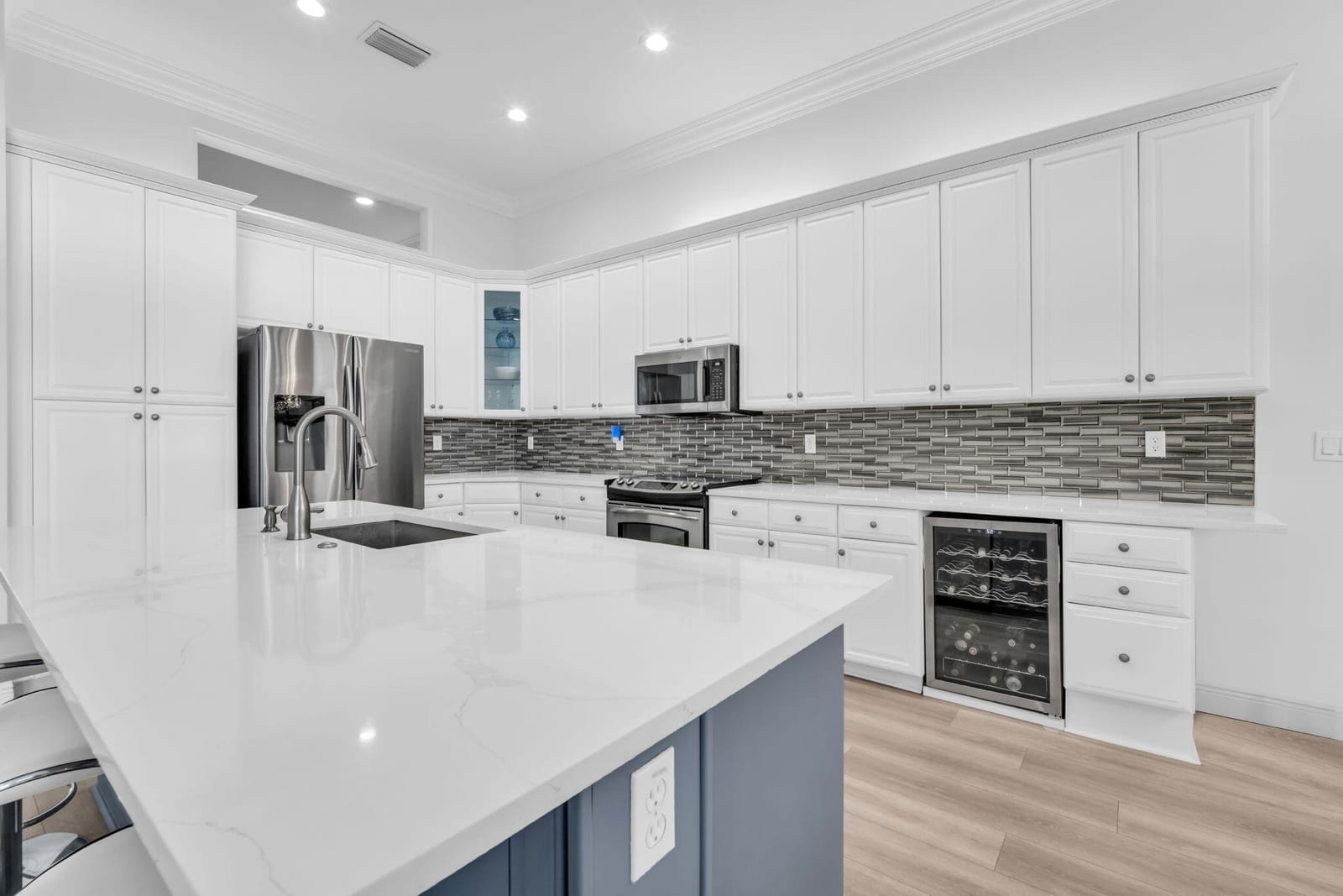 6951 IMPERIAL BEACH Circle, Delray Beach, FL 33446 photo 12