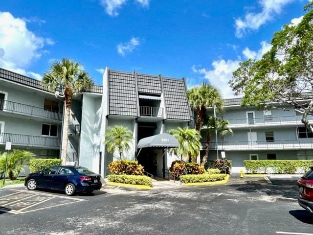 9351 LIME BAY Boulevard 215, Tamarac, FL 33321