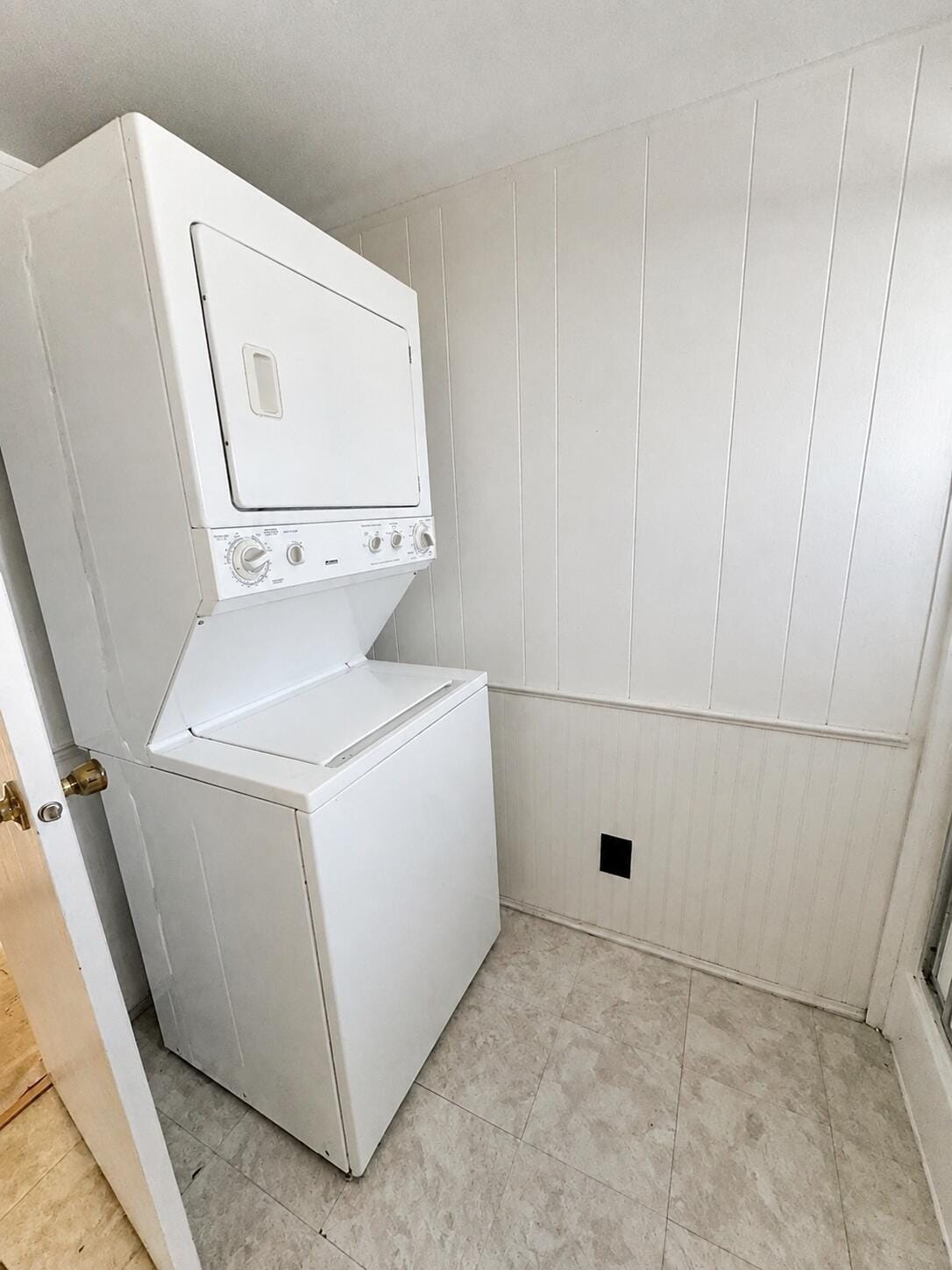 4133 MOCKING BIRD Drive — photo 10
