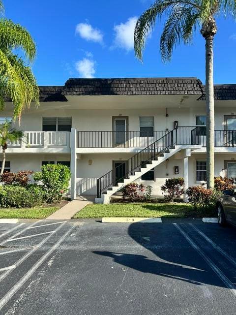 6 ABBEY Lane 207, Delray Beach, FL 33446