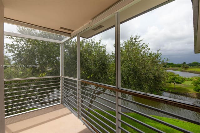 2441 SW 82nd Avenue 301, Davie, FL 33324