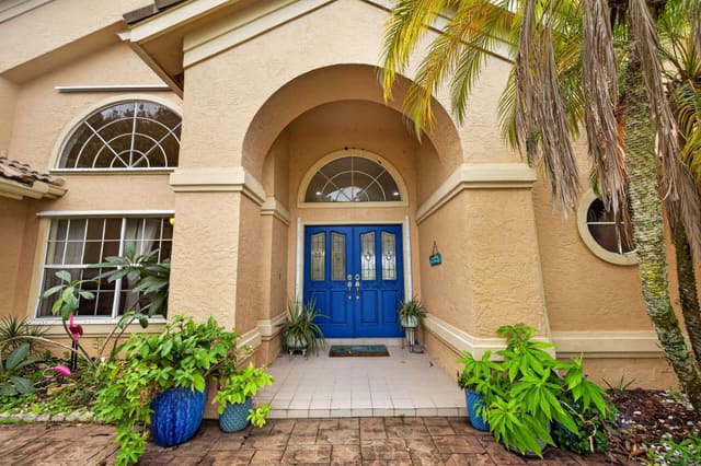 1306 SW COTTONWOOD Cove, Port St. Lucie, FL 34986