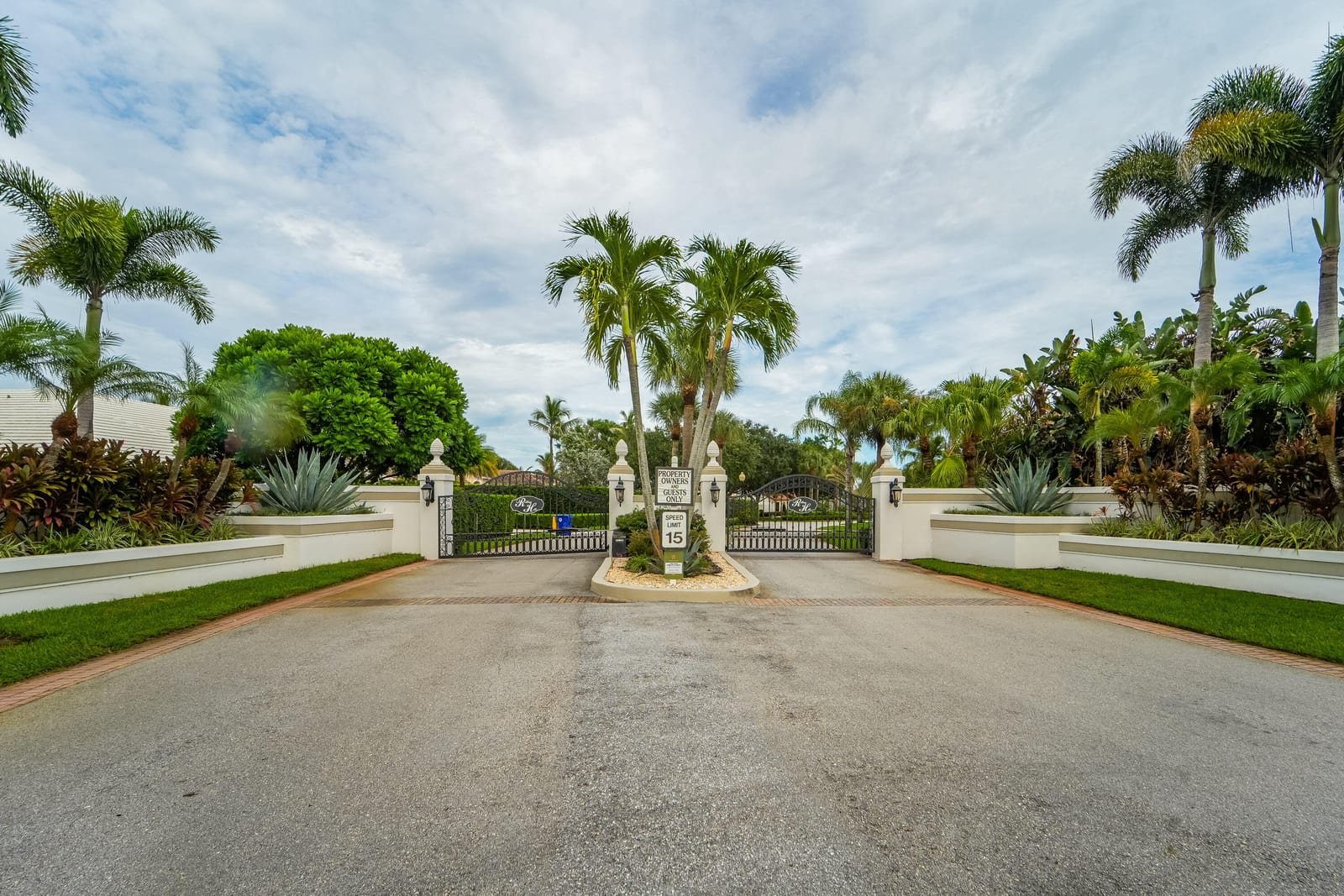 17257 SE Galway Court, Tequesta, FL 33469 photo 1