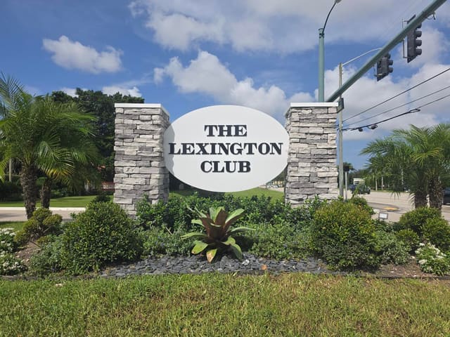 7852 Lexington Club Boulevard B, Delray Beach, FL 33446