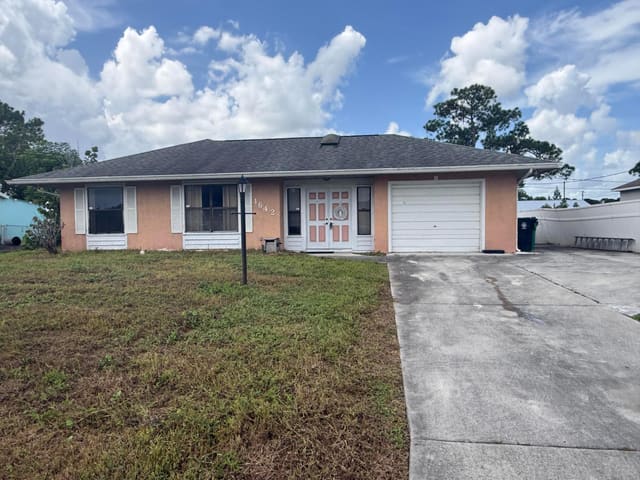 1642 SE Ocean Lane, sold in Port St Lucie Section 13, Port St Lucie, FL