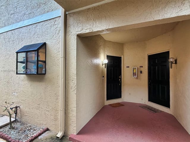8460 Shadow Court 1-4, Coral Springs, FL 33071