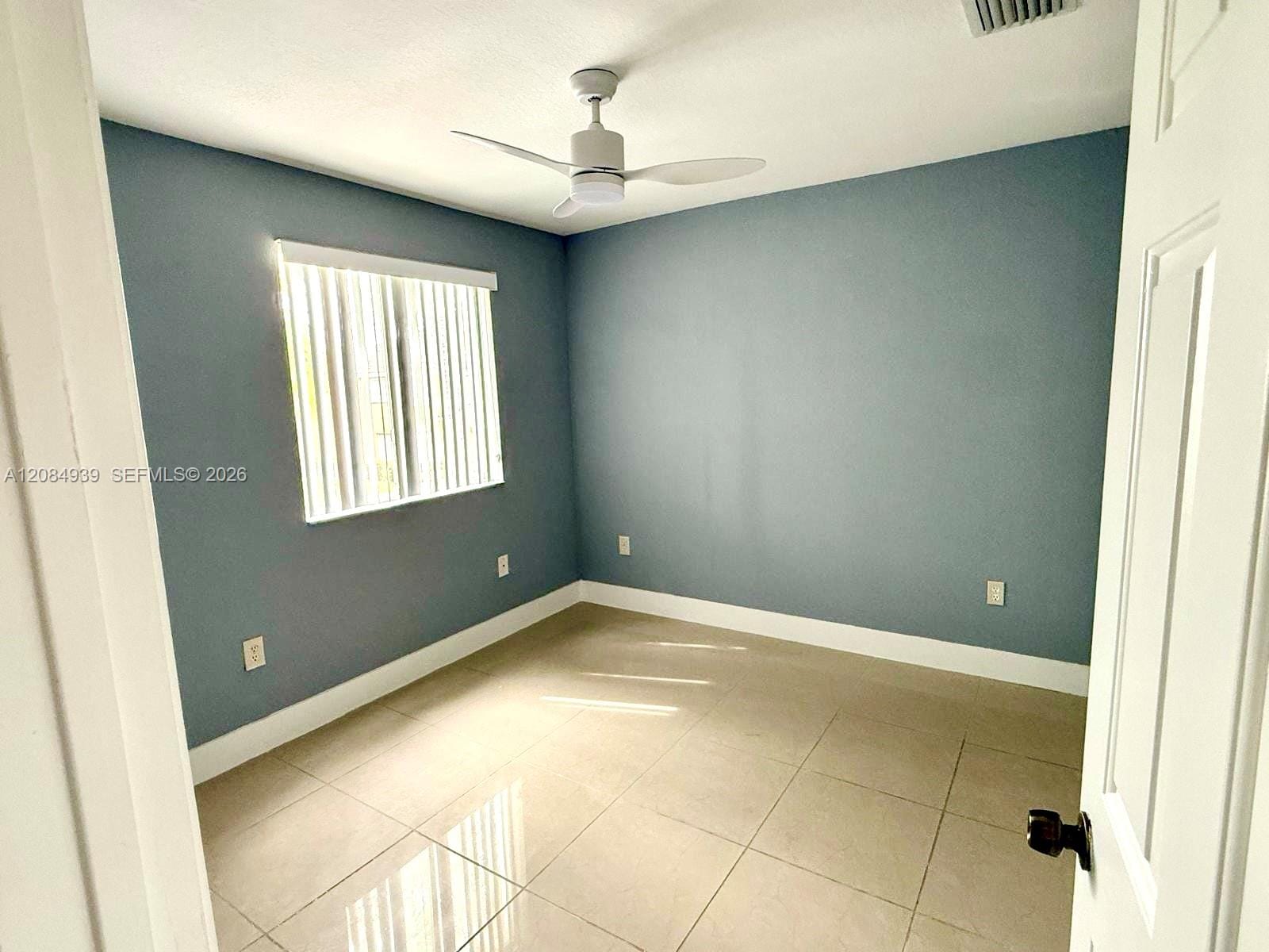2869 SE 15th Road 70 — photo 3