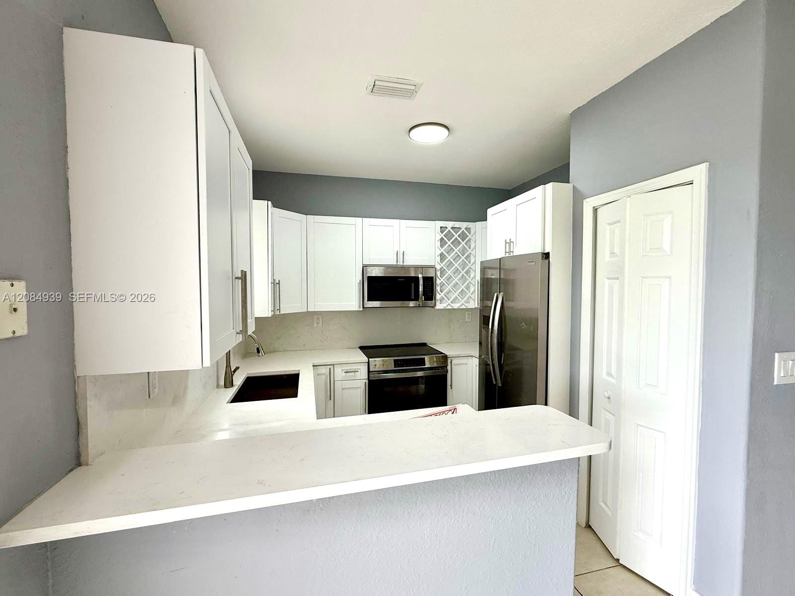 2869 SE 15th Road 70 — photo 5