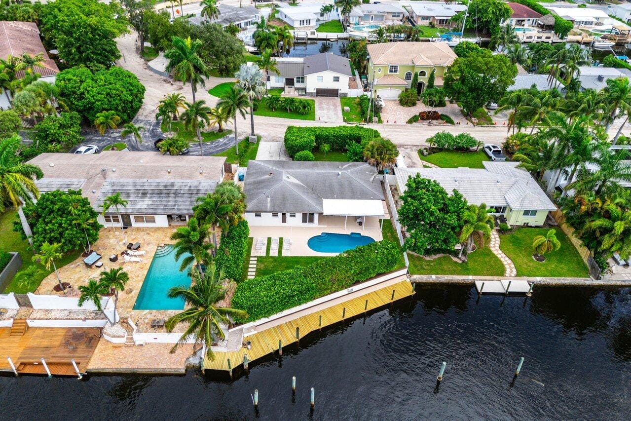 638 Shore Drive, Boynton Beach, FL 33435 photo 2
