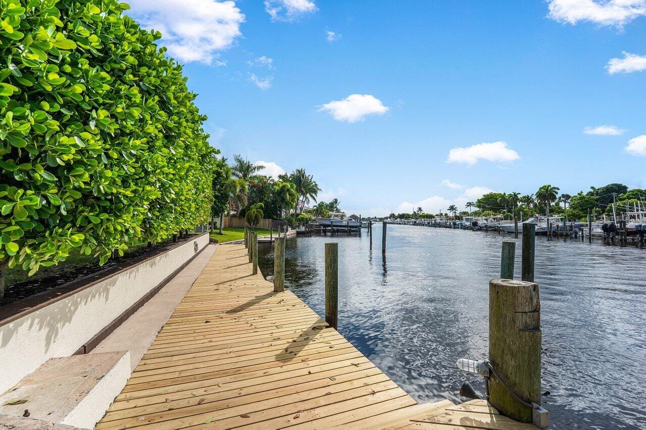 638 Shore Drive, Boynton Beach, FL 33435 photo 3