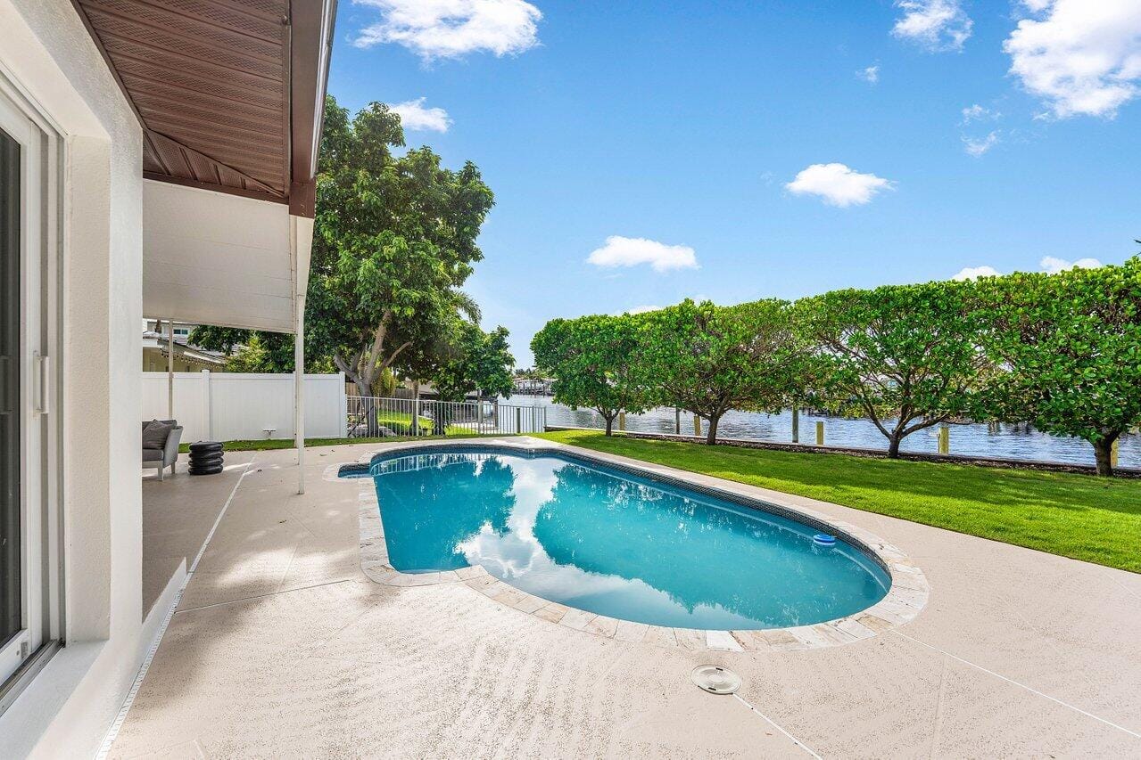 638 Shore Drive, Boynton Beach, FL 33435 photo 21