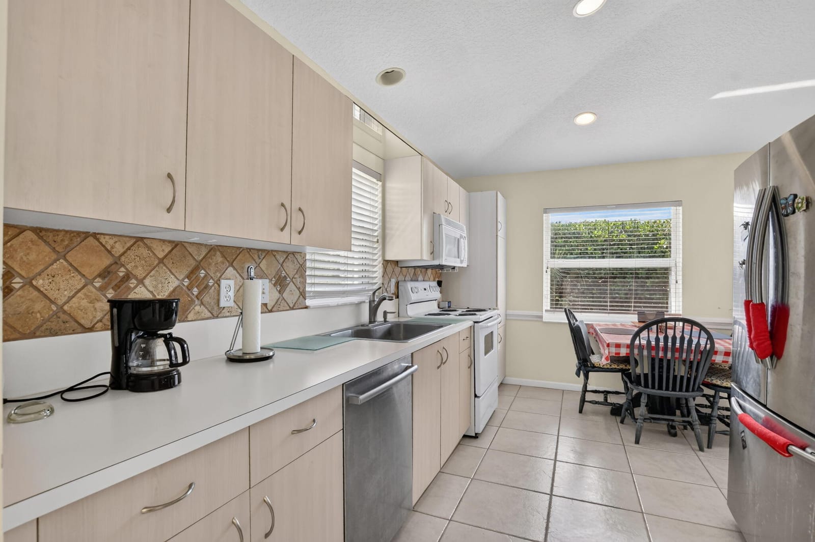 13030 Hampton Lakes Circle — photo 3