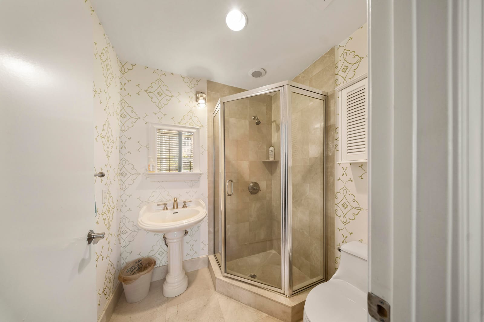 701 SE 21ST Avenue 302, Deerfield Beach, FL 33441 photo 3