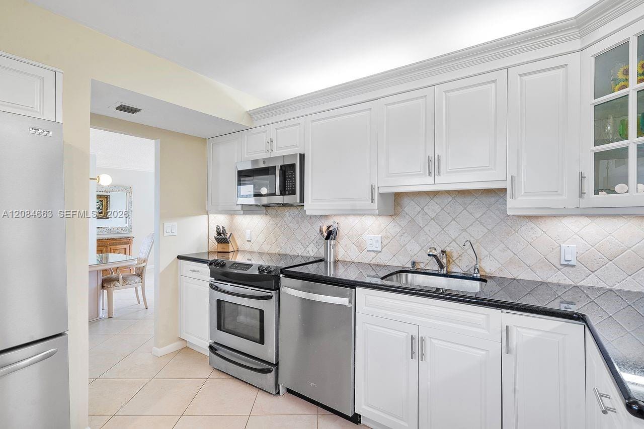 400 Ocean Trail Way 302 — photo 9