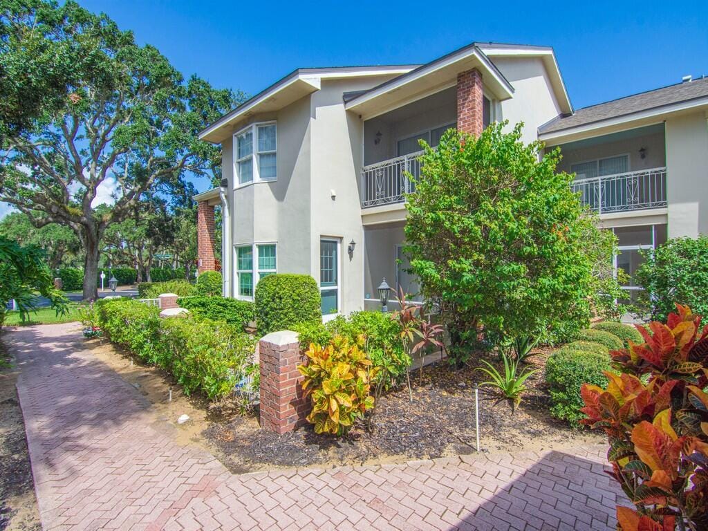 101 E Park Shores Circle 2w