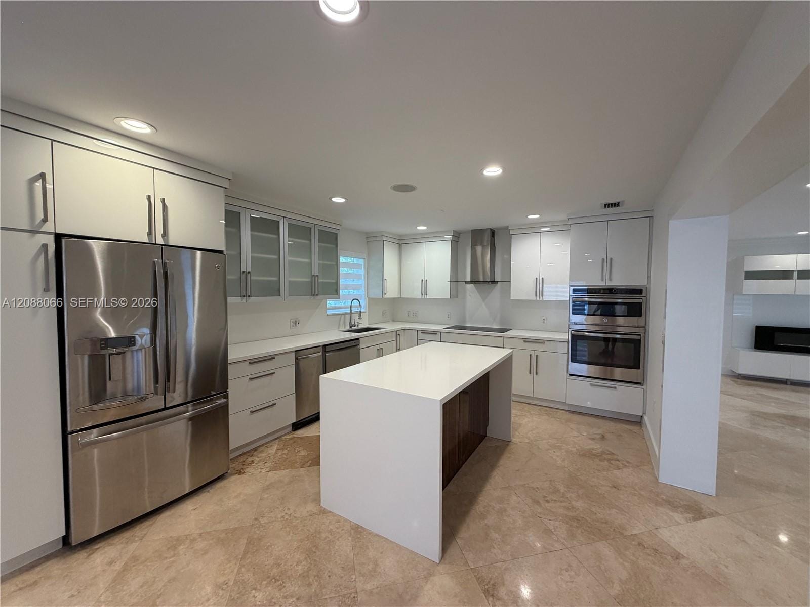 9341 Dickens Avenue — photo 11