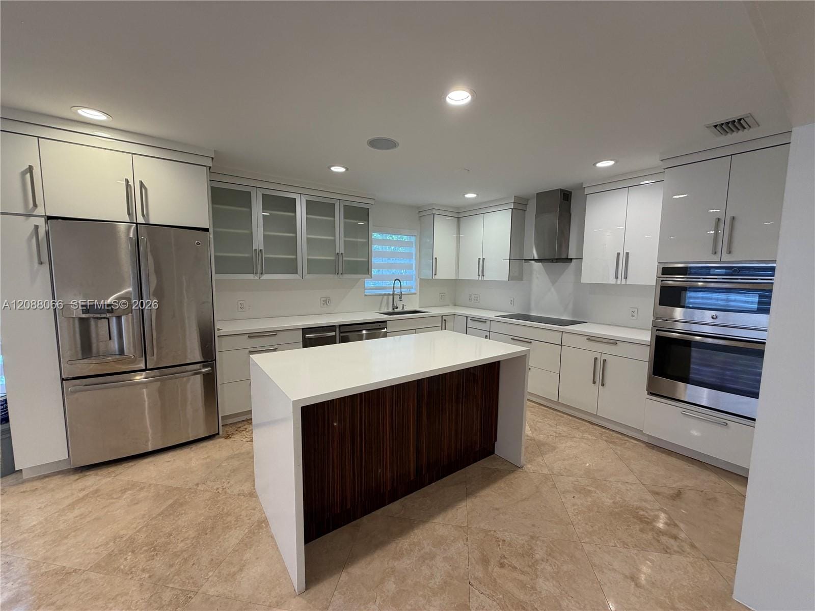 9341 Dickens Avenue — photo 12