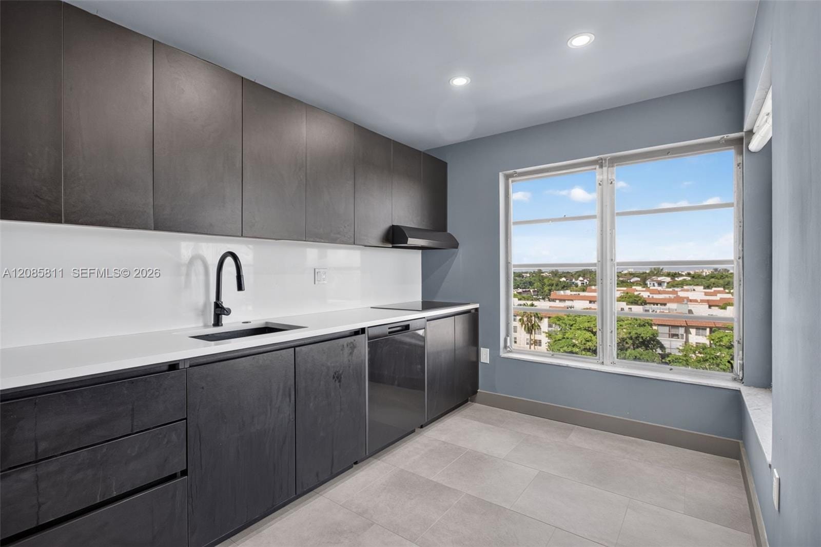 4174 Inverrary Drive 815, Lauderhill, FL 33319 photo 8