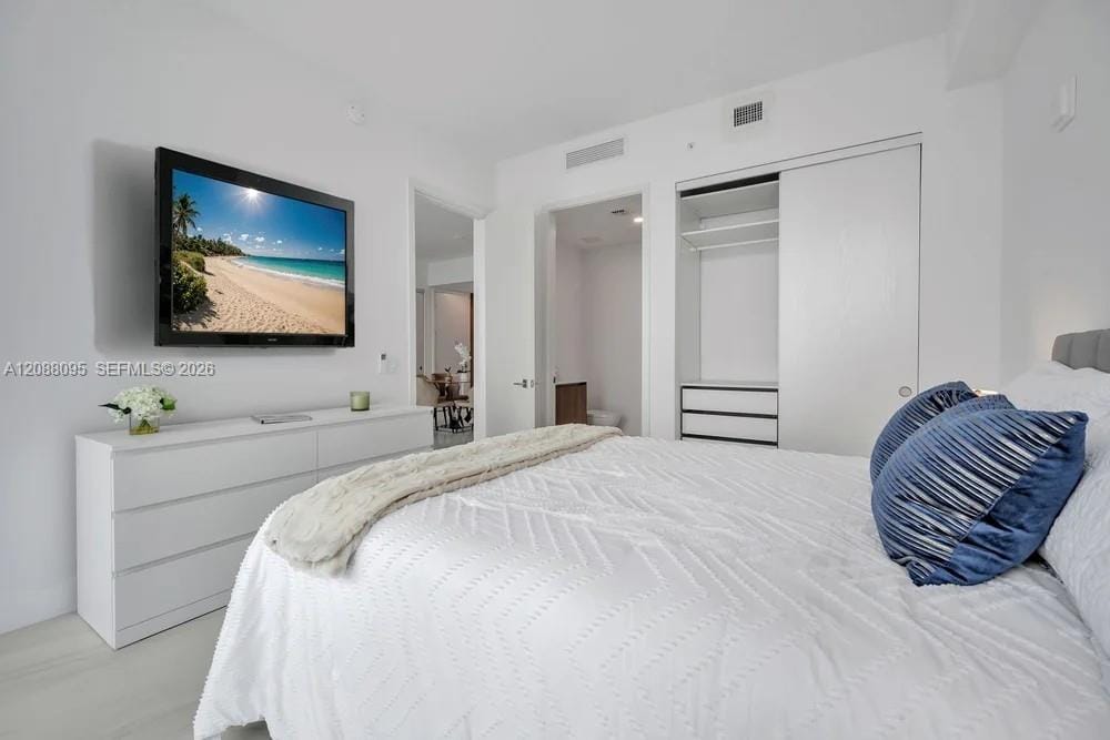 17550 Collins Avenue 1003, Sunny Isles Beach, FL 33160 photo 10