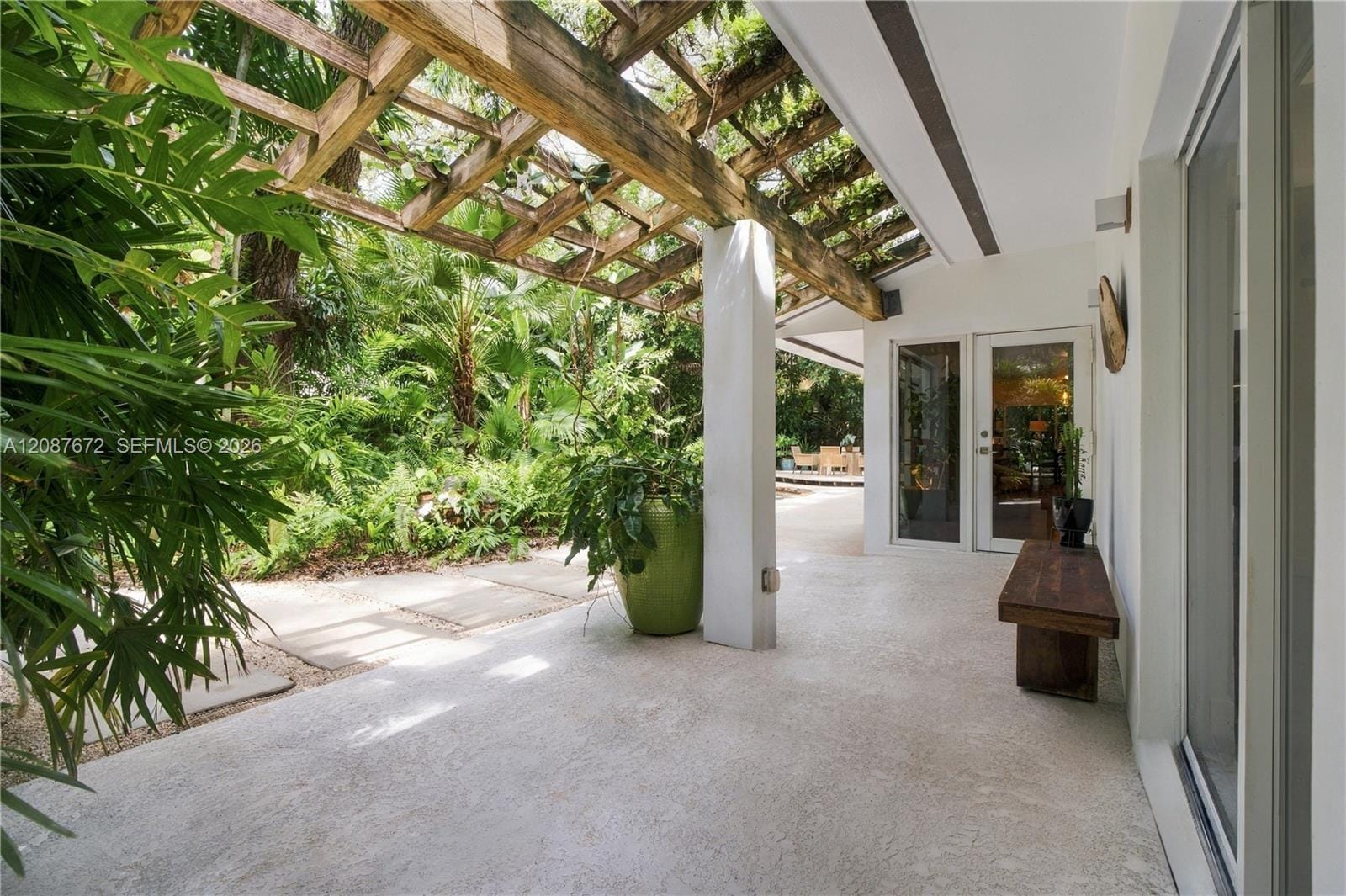 4005 S Loquat Avenue, Miami, FL 33133 photo 6