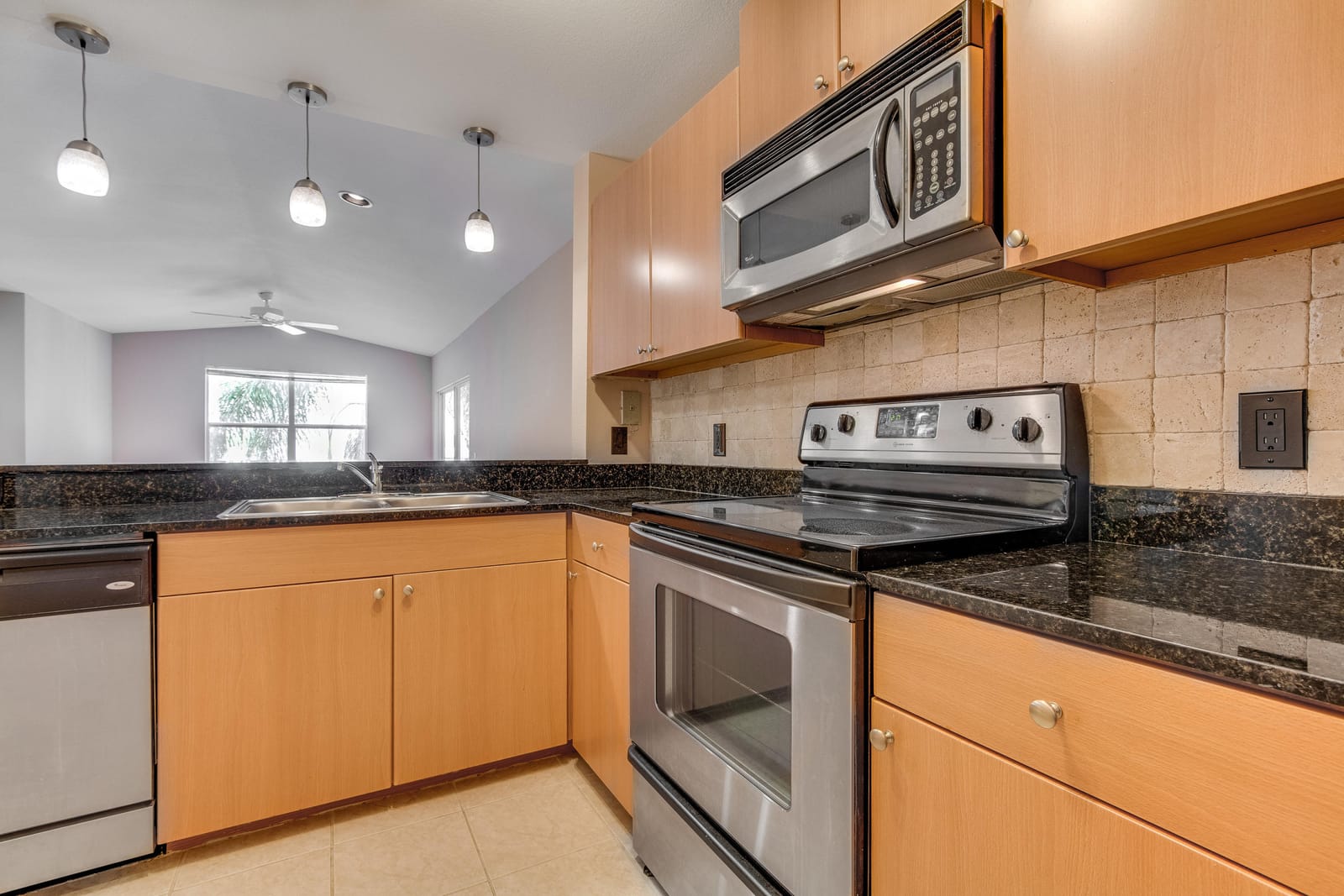 1740 PALM COVE Boulevard 4-305, Delray Beach, FL 33445
