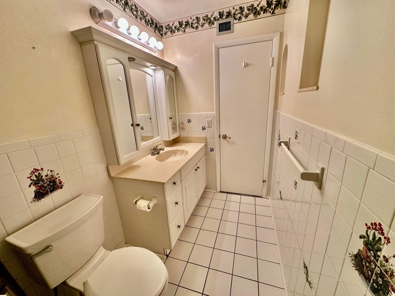 305 Lakeside Court, Sunrise, FL 33326 photo 11