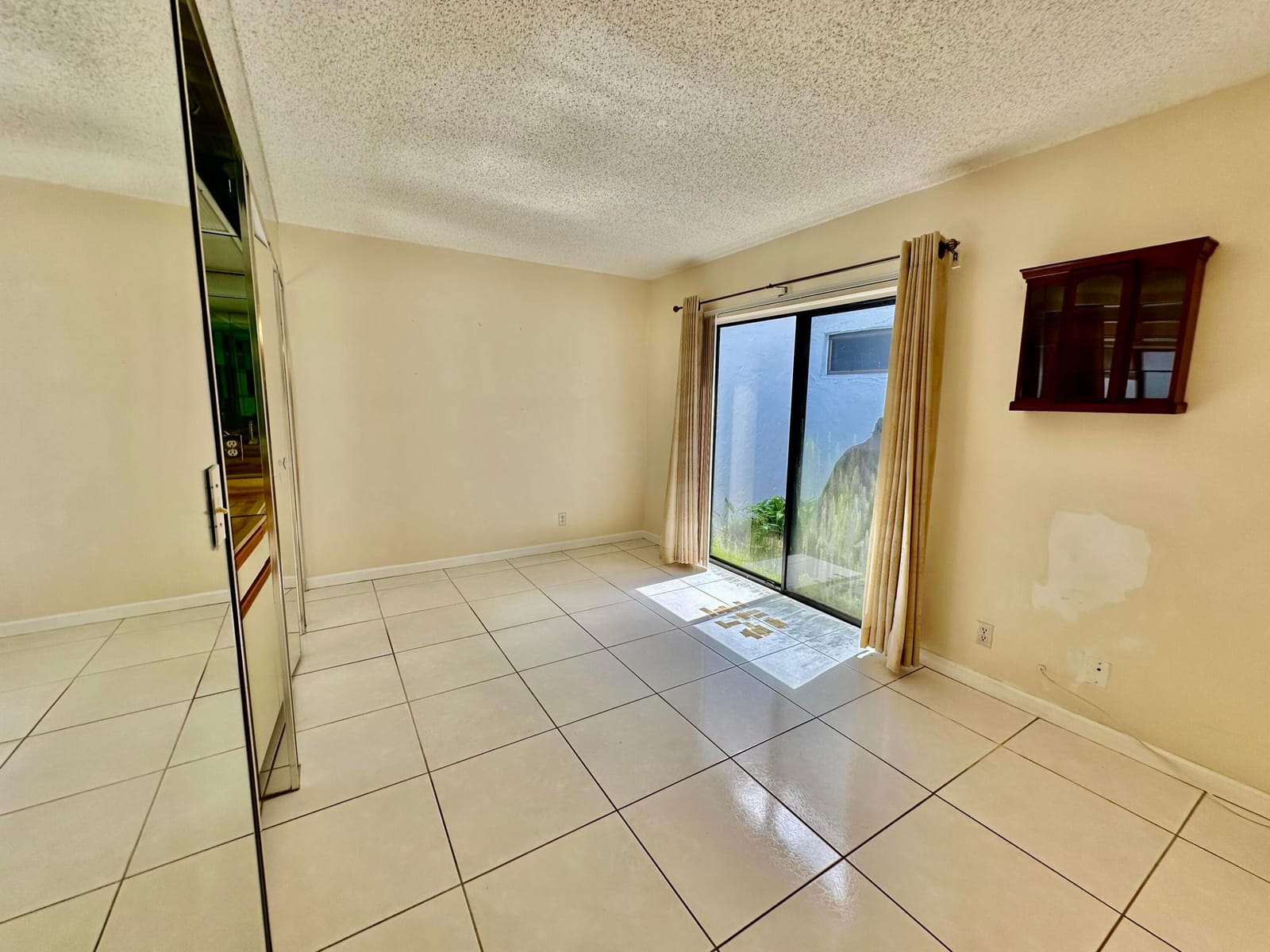 305 Lakeside Court, Sunrise, FL 33326 photo 13