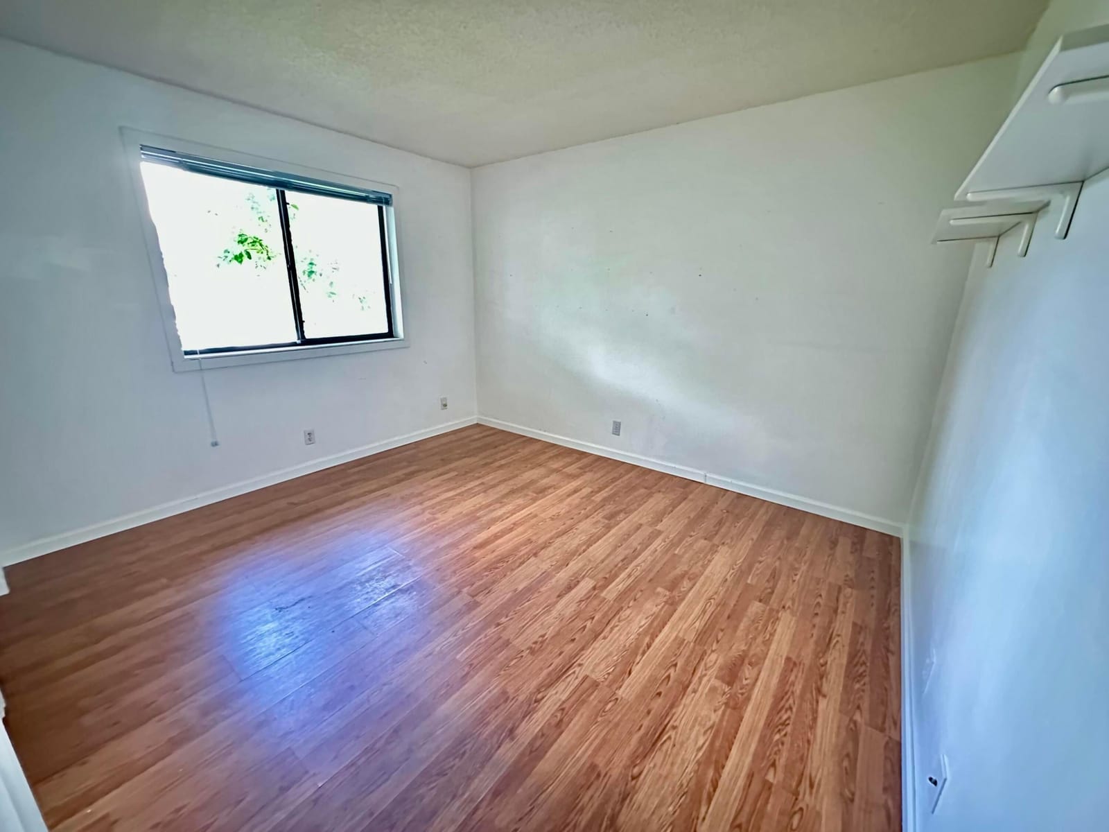 305 Lakeside Court, Sunrise, FL 33326 photo 9