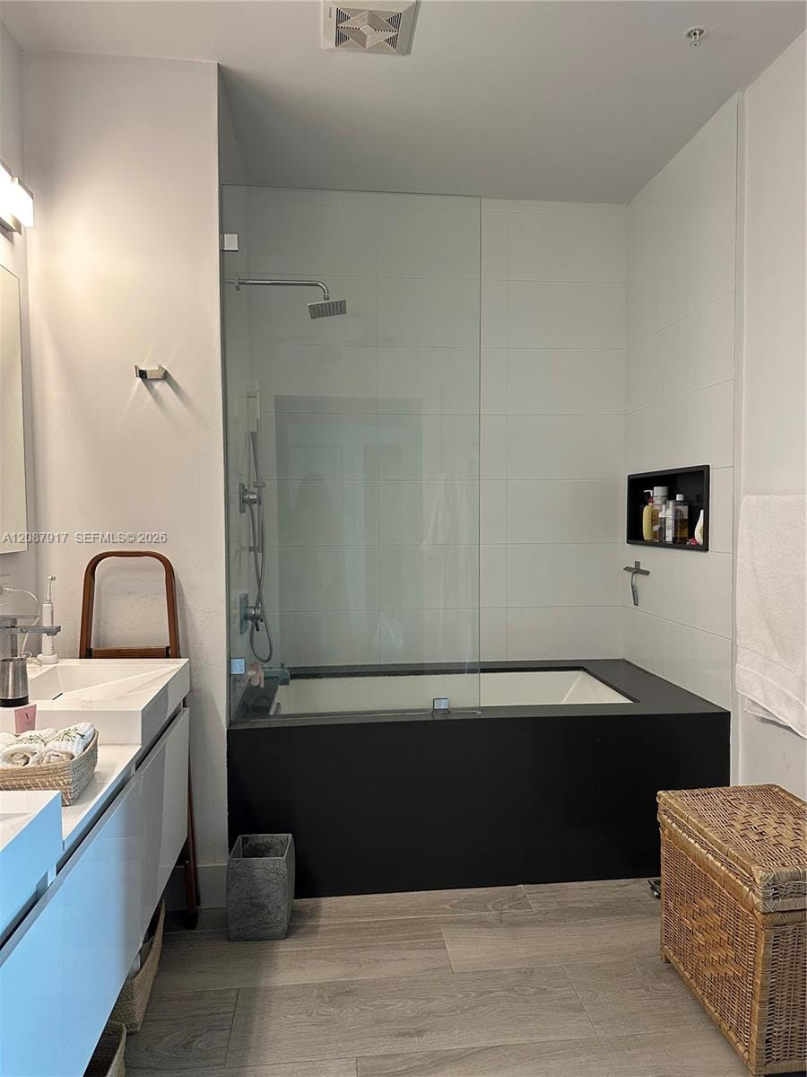 1800 N Bayshore Drive 402, Miami, FL 33132 photo 17