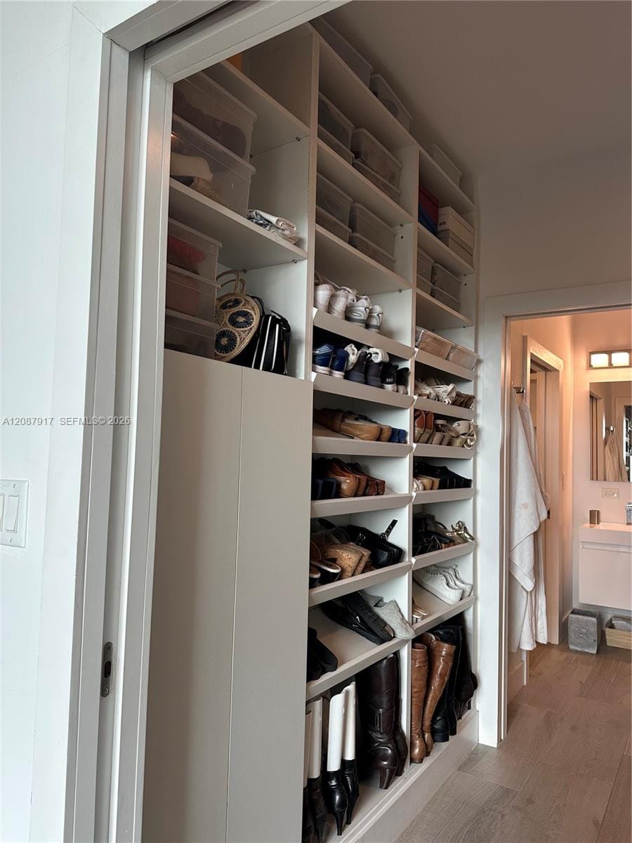 1800 N Bayshore Drive 402, Miami, FL 33132 photo 20