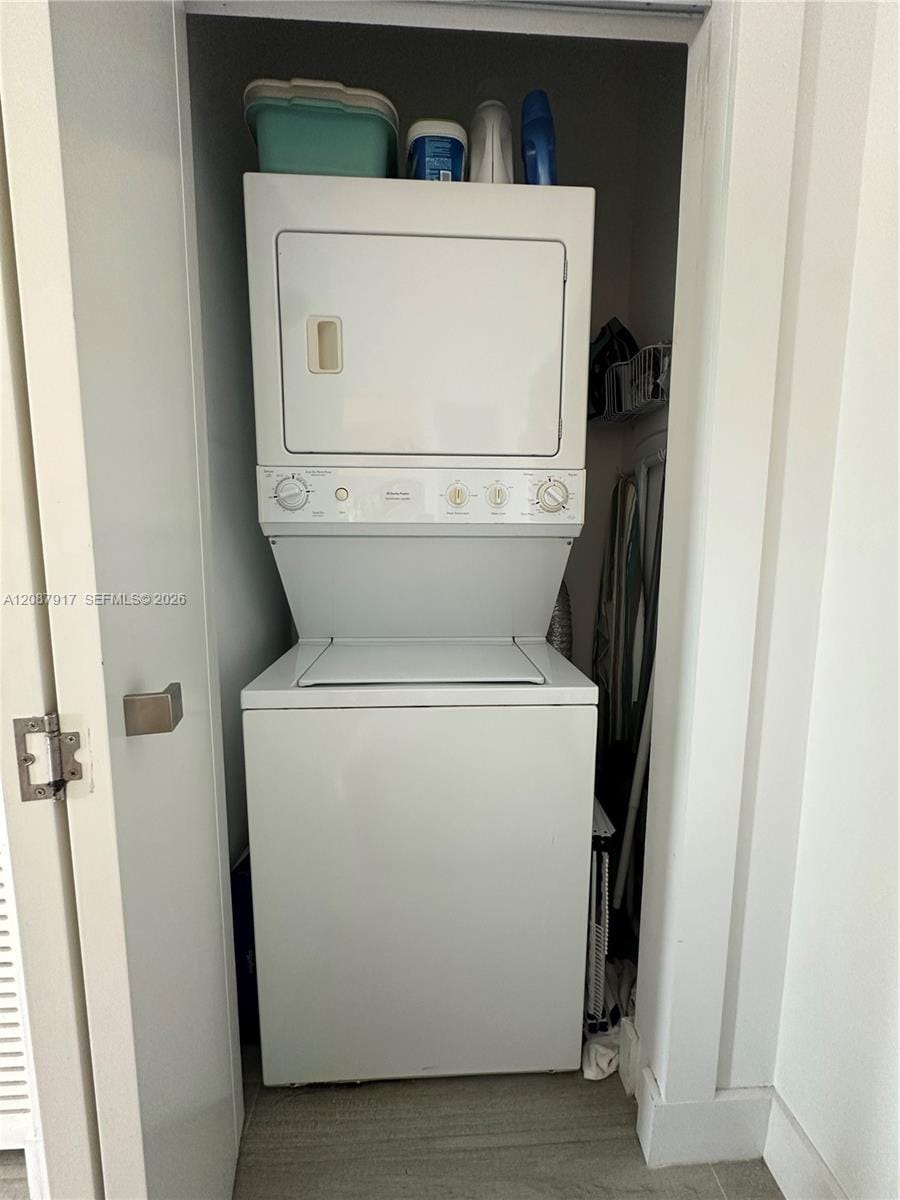 1800 N Bayshore Drive 402, Miami, FL 33132 photo 25