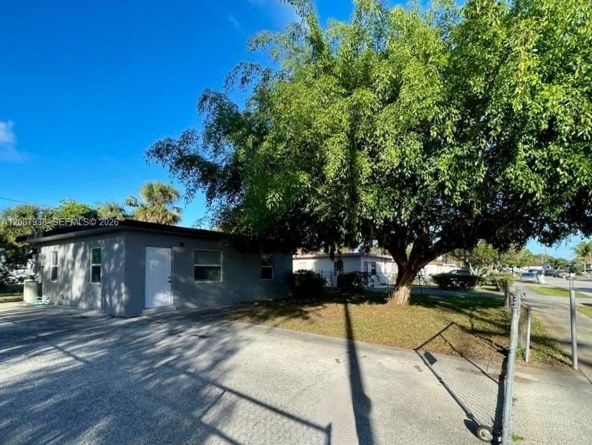 2643 NW 10th Street — photo 1