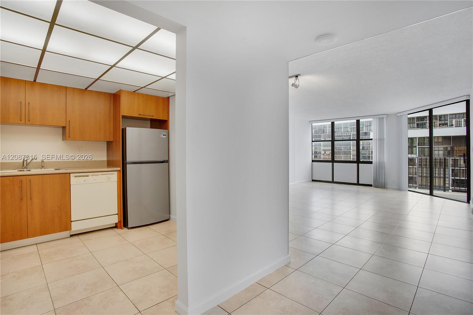 1901 Brickell Avenue B1702, Miami, FL 33129 photo 13
