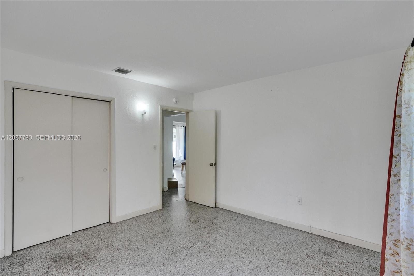 18500 NE 23rd Court, Miami, FL 33180 photo 21