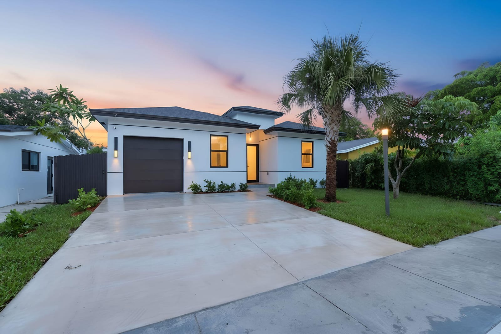 2540 NW 14TH Court, Fort Lauderdale, FL 33311 photo 2